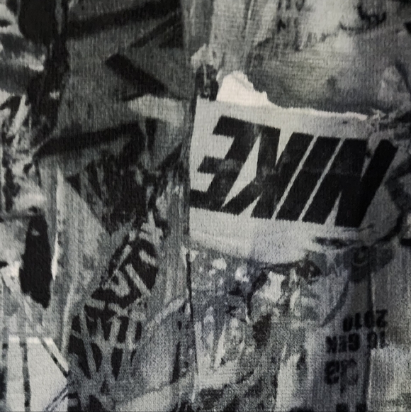 Nike Mens Hoodie Therma Dri-fit Pullover Black Gray Graphic XL - Picture 6 of 6